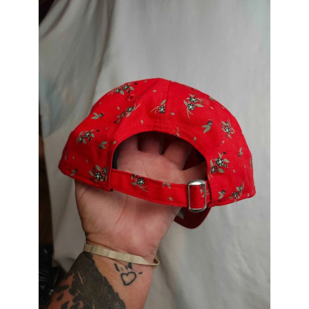 New Era 9TWENTY Atlanta Hawks Hat Cap Women Floral Red NBA Adjustable Baseball